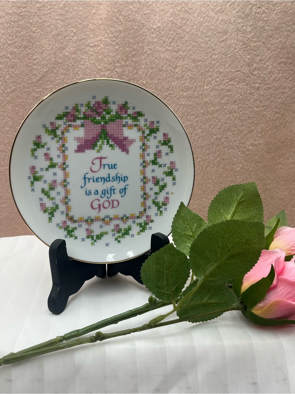 Vintage 6.5inch “True Friendship is a gift from God” Collector Plate